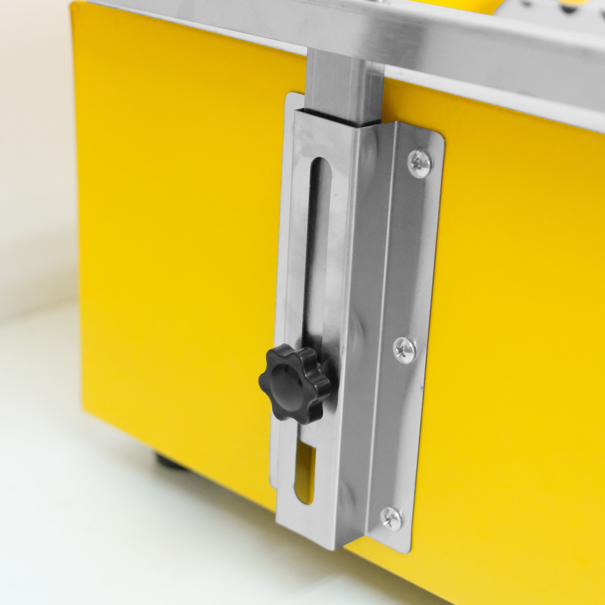 Gmax WX-108 Smokeless Infrared Gas Grill 8 Burner - Yellow Edition